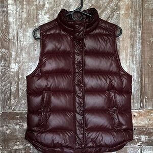 J. Crew women’s Burgundy Puffer Vest size M